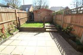 2 Bedroom End of Ter...