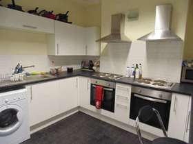 1&nbsp;Bedroom&nbsp;House Shar...