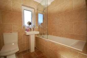 3&nbsp;Bedroom&nbsp;End of Ter...