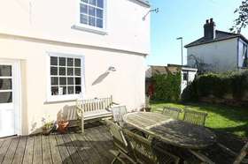 4 Bedroom End of Ter...