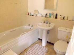 2 Bedroom Flat