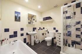 2 Bedroom Flat