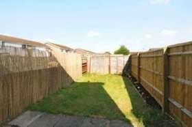 2 Bedroom End of Ter...