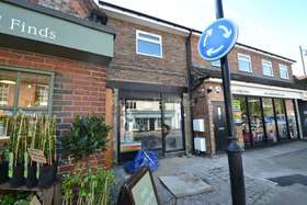 High Street Pangbourne Reading...