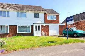 5 Bedroom Semi-Detac...
