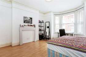 Shoreditch E1 London, E1 6JE