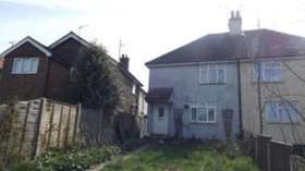 3 Bedroom End of Ter...