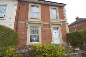3 Bedroom End of Ter...