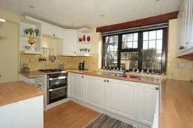 2 Bedroom Maisonette
