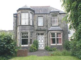 4 Bedroom Flat