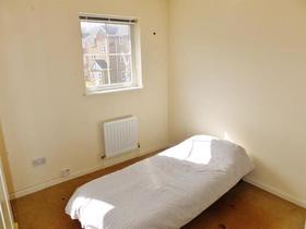 2 Bedroom Terraced