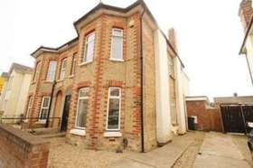 5 Bedroom Semi-Detac...