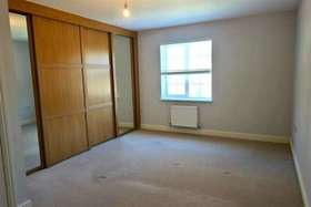 4 Bedroom Semi-Detac...