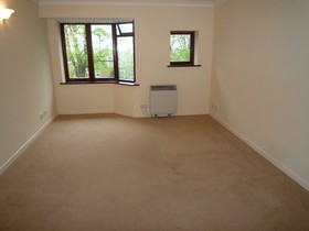 1 Bedroom Flat