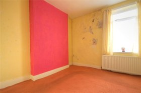 3 Bedroom End of Ter...