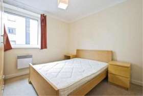 Seyssel Street Island Gardens...