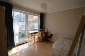 Newport Avenue Canary Wharf Lo...