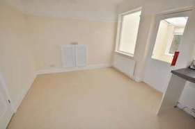 5&nbsp;Bedroom&nbsp;Detached