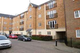 2 Bedroom Flat