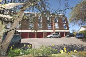 1 Bedroom Flat