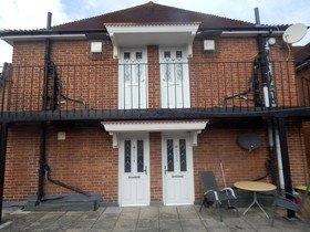 1&nbsp;Bedroom&nbsp;Detached