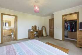 5&nbsp;Bedroom&nbsp;Property