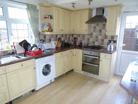6 Bedroom House Shar...