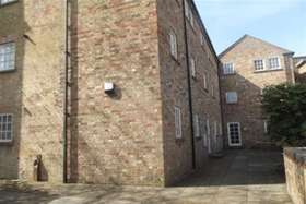 1 Bedroom Flat