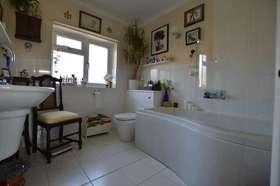 3&nbsp;Bedroom&nbsp;Semi-Detac...