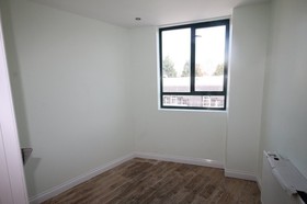 5 Bedroom Flat Share