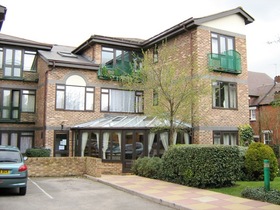 Milton Lodge Hadlow Road Sidcu...