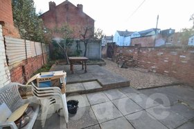 1 Bedroom House Shar...