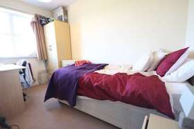 5 Bedroom Town House