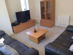 2 Bedroom Flat