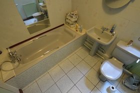 1 Bedroom House Shar...