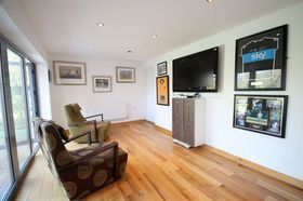 5 Bedroom Detached