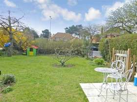 2 Bedroom Ground Fla...