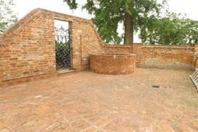 2 Bedroom Flat