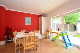 6&nbsp;Bedroom&nbsp;Terraced