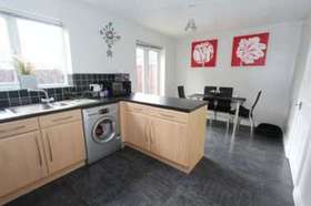3 Bedroom Semi-Detac...