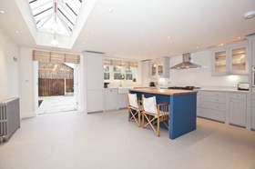 5 Bedroom Detached