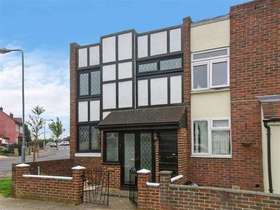3 Bedroom End of Ter...