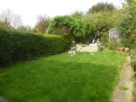3 Bedroom End of Ter...
