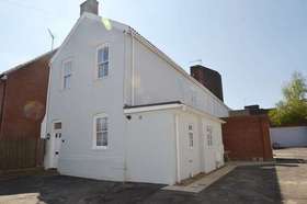 4 Bedroom Semi-Detac...