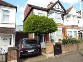 4 Bedroom End of Ter...