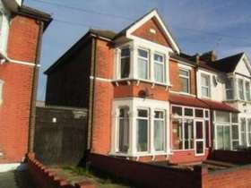 4 Bedroom End of Ter...