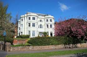 2 Bedroom Flat