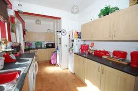 4 Bedroom End of Ter...