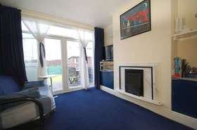 3 Bedroom End of Ter...