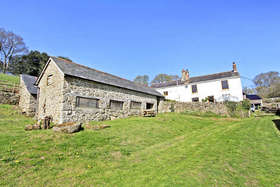 6 Bedroom Property
